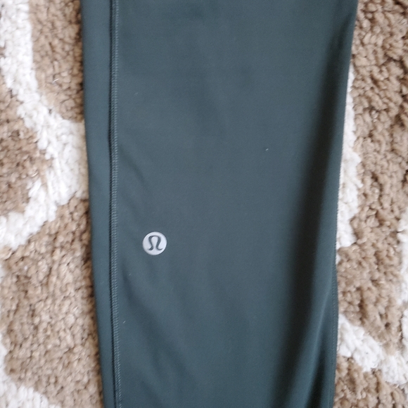 Lululemon Speed Up 28" - Picture 5 of 6
